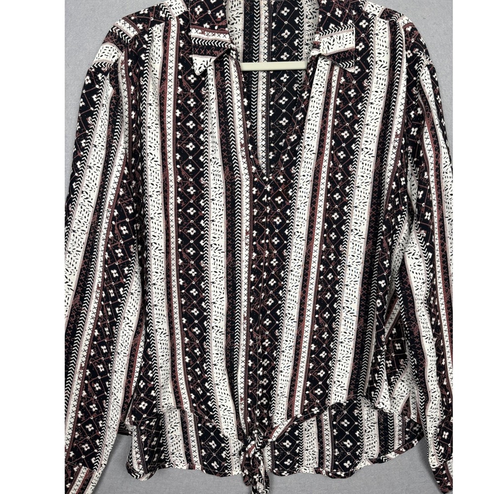 All in Favor Blouse Womens Large Geometric Stripe Tie Front V Neck Viscose